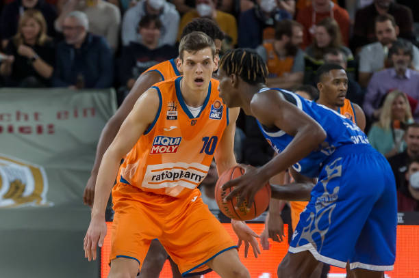 四位分别是 四位分别是