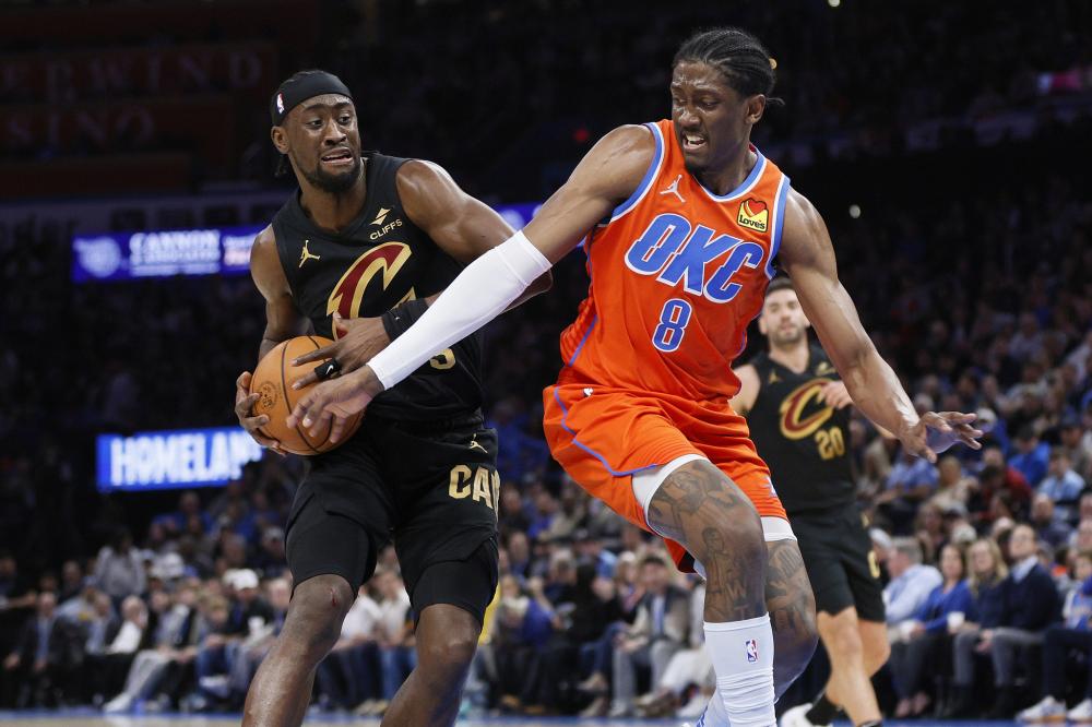 下隆重举行 下隆重举行