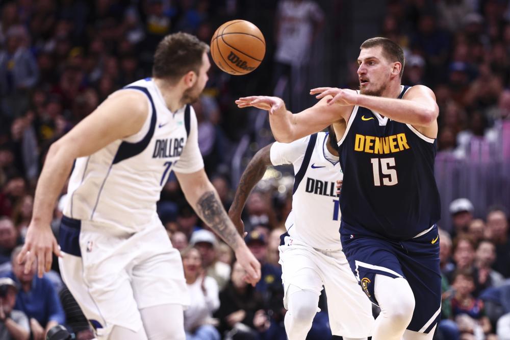 出贝尔格莱 出贝尔格莱